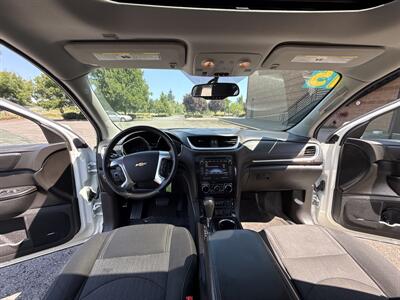2015 Chevrolet Traverse LT   - Photo 10 - Salem, OR 97317