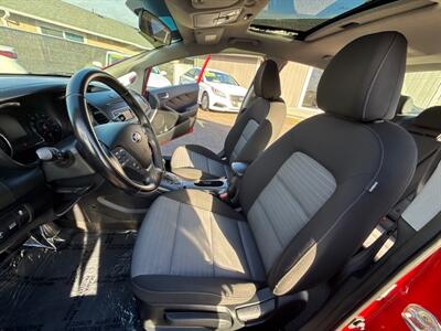 2015 Kia Forte EX   - Photo 9 - Salem, OR 97317