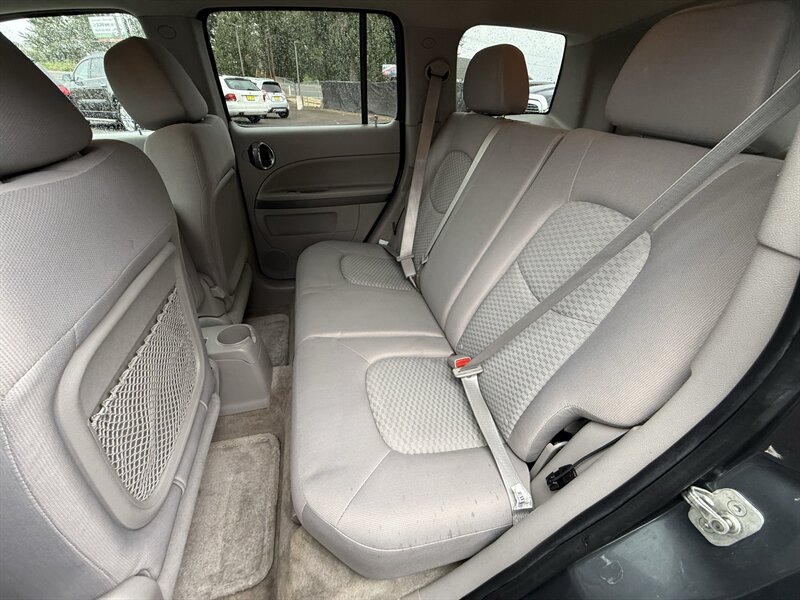 2010 Chevrolet HHR LT - Photo 12 - Salem, OR 97317