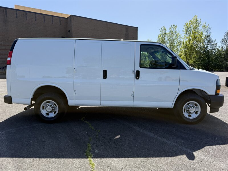 2019 Chevrolet Express 2500 - Photo 8 - Salem, OR 97317