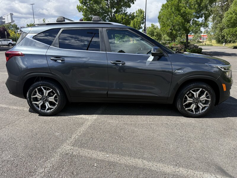 2021 Kia Seltos EX - Photo 8 - Salem, OR 97317