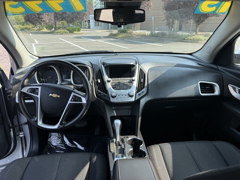 2015 Chevrolet Equinox LT photo 8