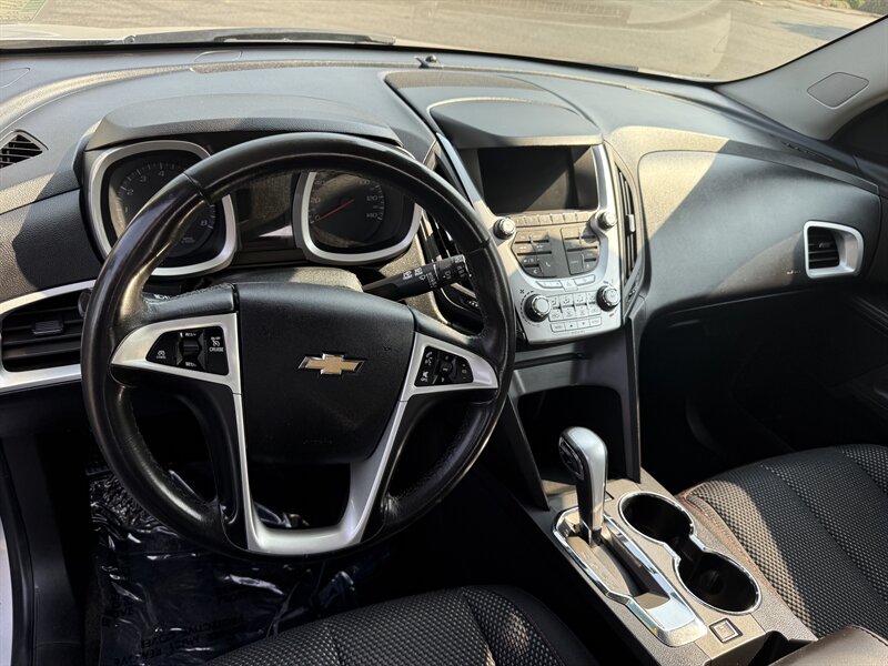 2015 Chevrolet Equinox LT photo 7