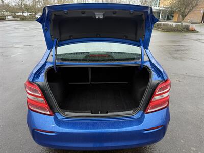 2017 Chevrolet Sonic LS Manual   - Photo 16 - Salem, OR 97317