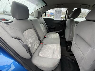 2017 Chevrolet Sonic LS Manual   - Photo 14 - Salem, OR 97317