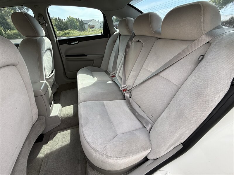 2008 Chevrolet Impala LS - Photo 13 - Salem, OR 97317