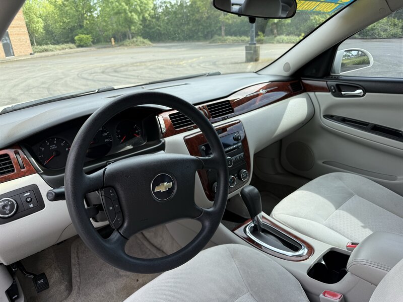 2008 Chevrolet Impala LS - Photo 9 - Salem, OR 97317