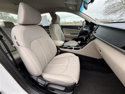 2016 Kia Optima LX   - Photo 16 - Salem, OR 97317