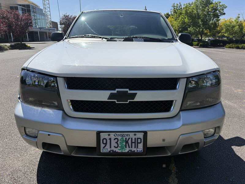 2008 Chevrolet TrailBlazer LT1 - Photo 2 - Salem, OR 97317