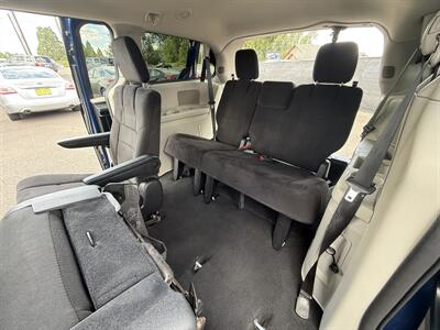 2011 Dodge Grand Caravan Express   - Photo 10 - Salem, OR 97317