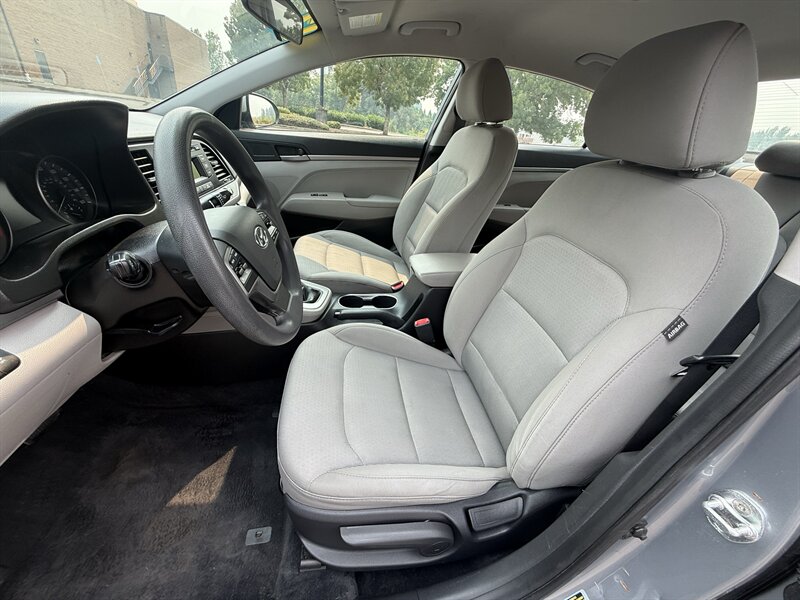 2017 Hyundai ELANTRA SE - Photo 12 - Salem, OR 97317
