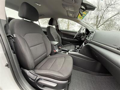 2020 Hyundai ELANTRA SE - Photo 13 - Salem, OR 97317