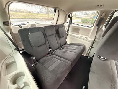 2016 Dodge Grand Caravan American Value Package   - Photo 16 - Salem, OR 97317