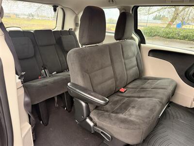 2016 Dodge Grand Caravan American Value Package   - Photo 17 - Salem, OR 97317