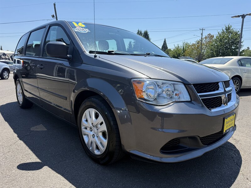 2016 Dodge Grand Caravan Crew - Photo 1 - Salem, OR 97317