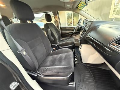 2016 Dodge Grand Caravan American Value Package - Photo 19 - Salem, OR 97317