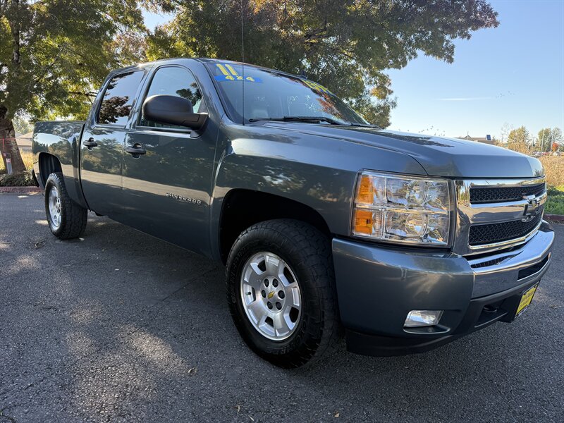 2011 Chevrolet Silverado 1500 LT - Photo 1 - Salem, OR 97317