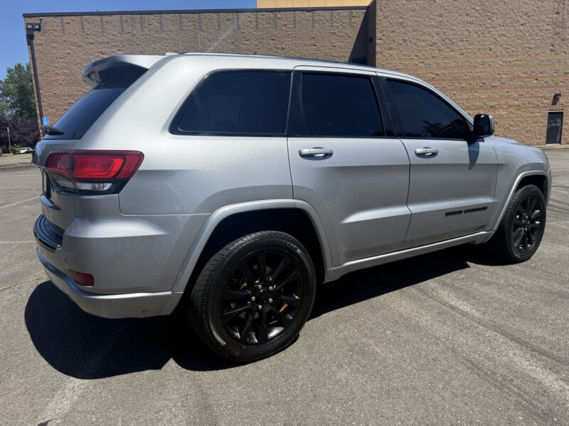 2017 Jeep Grand Cherokee Altitude - Photo 7 - Salem, OR 97317