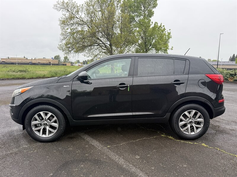 2016 Kia Sportage LX - Photo 4 - Salem, OR 97317