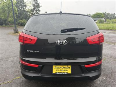 2016 Kia Sportage LX - Photo 6 - Salem, OR 97317