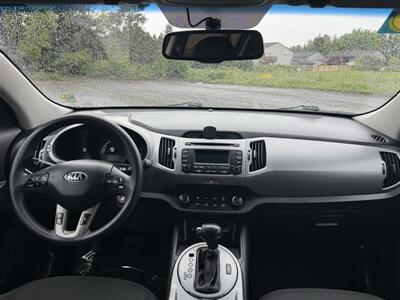 2016 Kia Sportage LX - Photo 10 - Salem, OR 97317