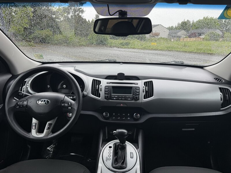 2016 Kia Sportage LX - Photo 10 - Salem, OR 97317