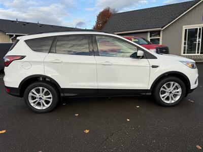2018 Ford Escape SE   - Photo 7 - Salem, OR 97317