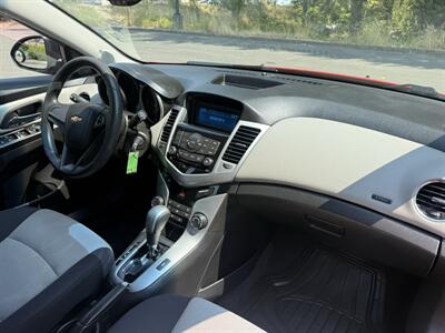 2014 Chevrolet Cruze LS Auto - Photo 11 - Salem, OR 97317