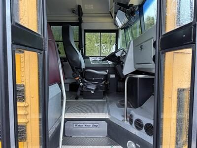 2009 BLUE BIRD VISON BUS   - Photo 5 - Salem, OR 97317