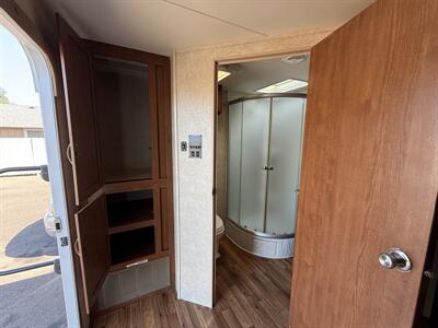 2016 FOREST RIVER WILDWOOD Travel trailer  T23RBS - Photo 8 - Salem, OR 97317