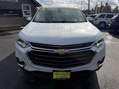2018 Chevrolet Traverse LT   - Photo 2 - Salem, OR 97317