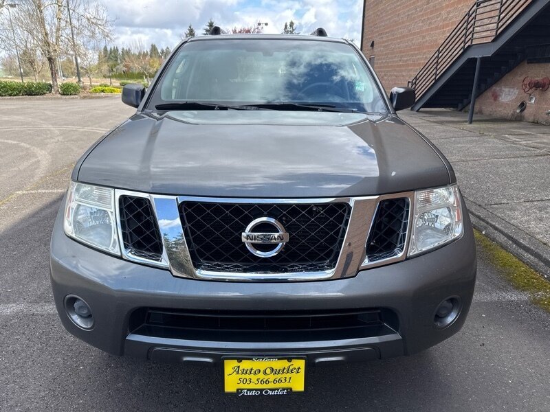 2008 Nissan Pathfinder LE  