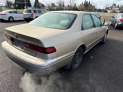 1999 Toyota Camry LE   - Photo 5 - Salem, OR 97317