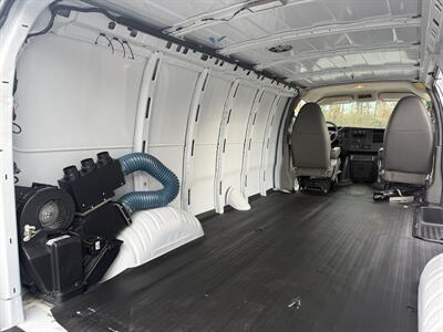 2014 Chevrolet Express 3500   - Photo 18 - Salem, OR 97317