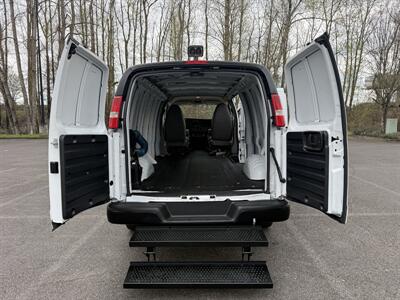 2014 Chevrolet Express 3500   - Photo 19 - Salem, OR 97317