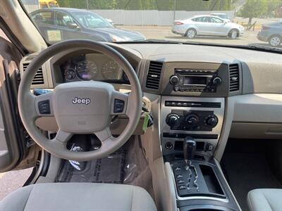 2006 Jeep Grand Cherokee Laredo   - Photo 12 - Salem, OR 97317