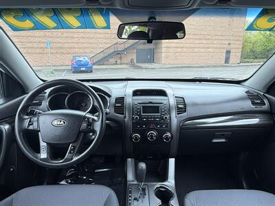 2013 Kia Sorento LX - Photo 10 - Salem, OR 97317