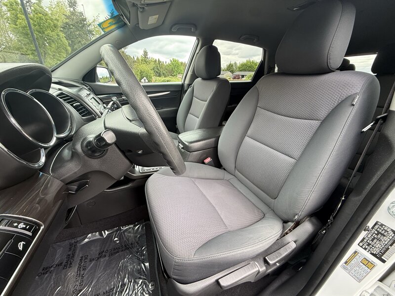 2013 Kia Sorento LX - Photo 12 - Salem, OR 97317