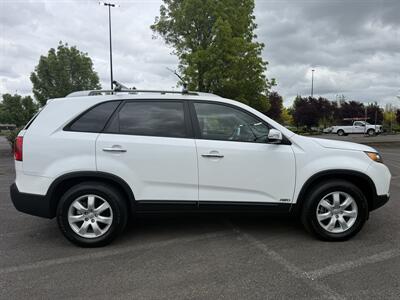 2013 Kia Sorento LX - Photo 8 - Salem, OR 97317