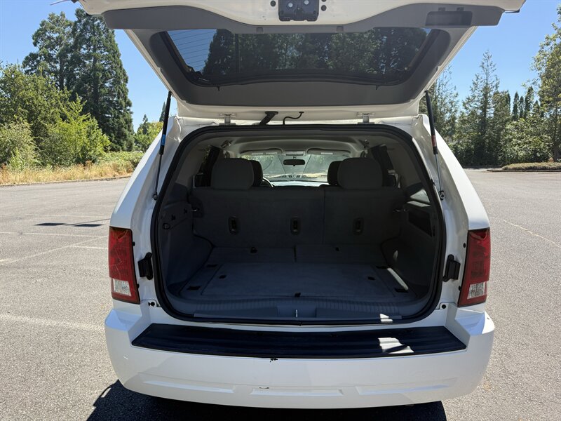 2005 Jeep Grand Cherokee Laredo - Photo 17 - Salem, OR 97317