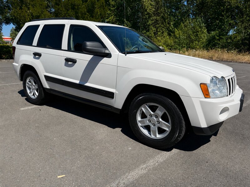 2005 Jeep Grand Cherokee Laredo  