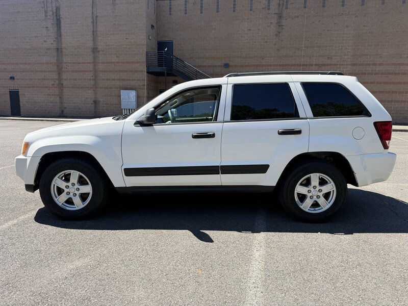 2005 Jeep Grand Cherokee Laredo - Photo 4 - Salem, OR 97317