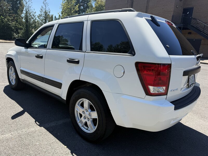2005 Jeep Grand Cherokee Laredo - Photo 5 - Salem, OR 97317