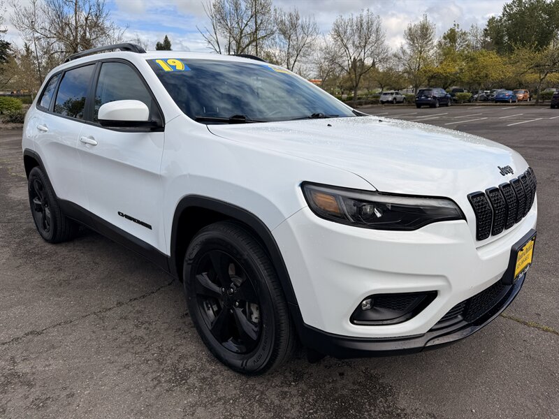 2019 Jeep Cherokee Altitude  
