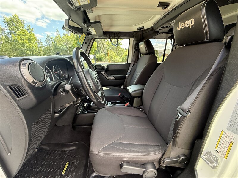 2018 Jeep Wrangler JK Unlimited Sport S - Photo 12 - Salem, OR 97317