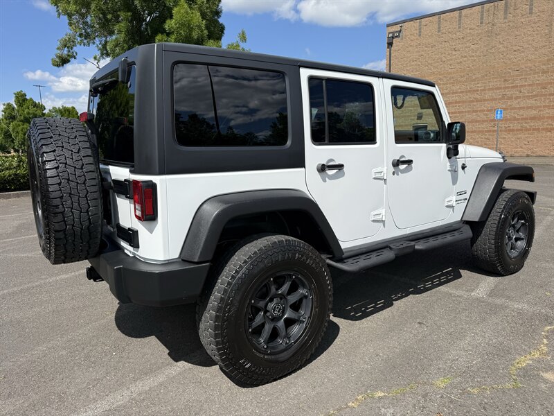 2018 Jeep Wrangler JK Unlimited Sport S - Photo 7 - Salem, OR 97317