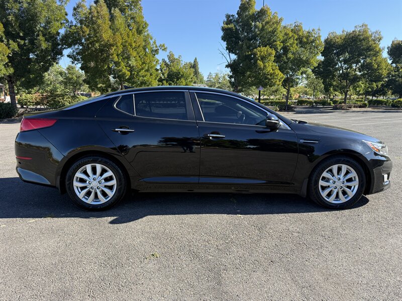 2015 Kia Optima EX - Photo 8 - Salem, OR 97317