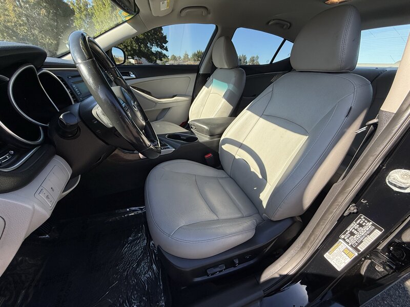 2015 Kia Optima EX - Photo 12 - Salem, OR 97317