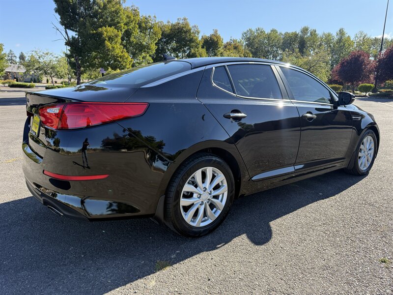 2015 Kia Optima EX - Photo 7 - Salem, OR 97317