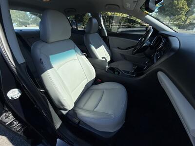 2015 Kia Optima EX - Photo 15 - Salem, OR 97317